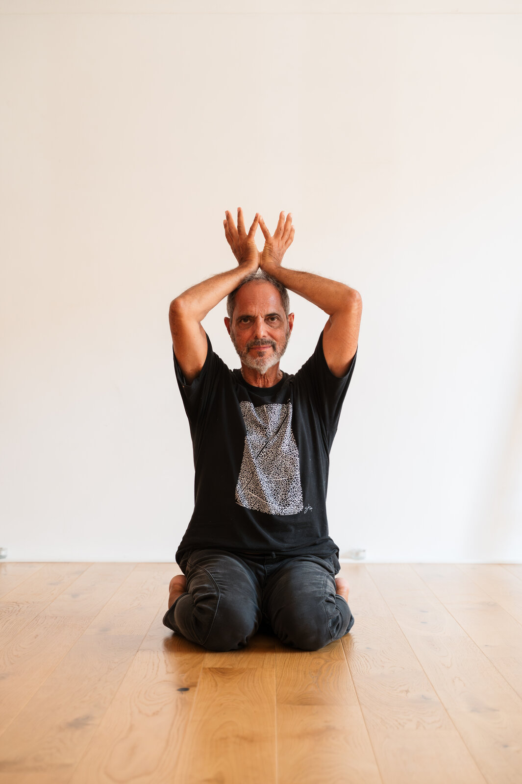 Maurizio Sestieri pratica yoga