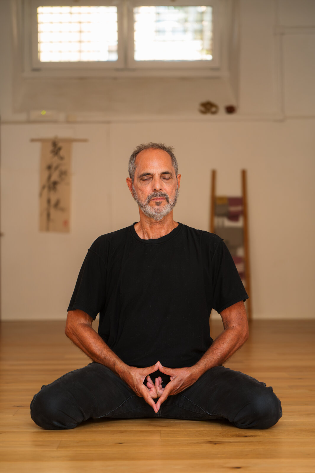 Maurizio Sestieri pratica yoga