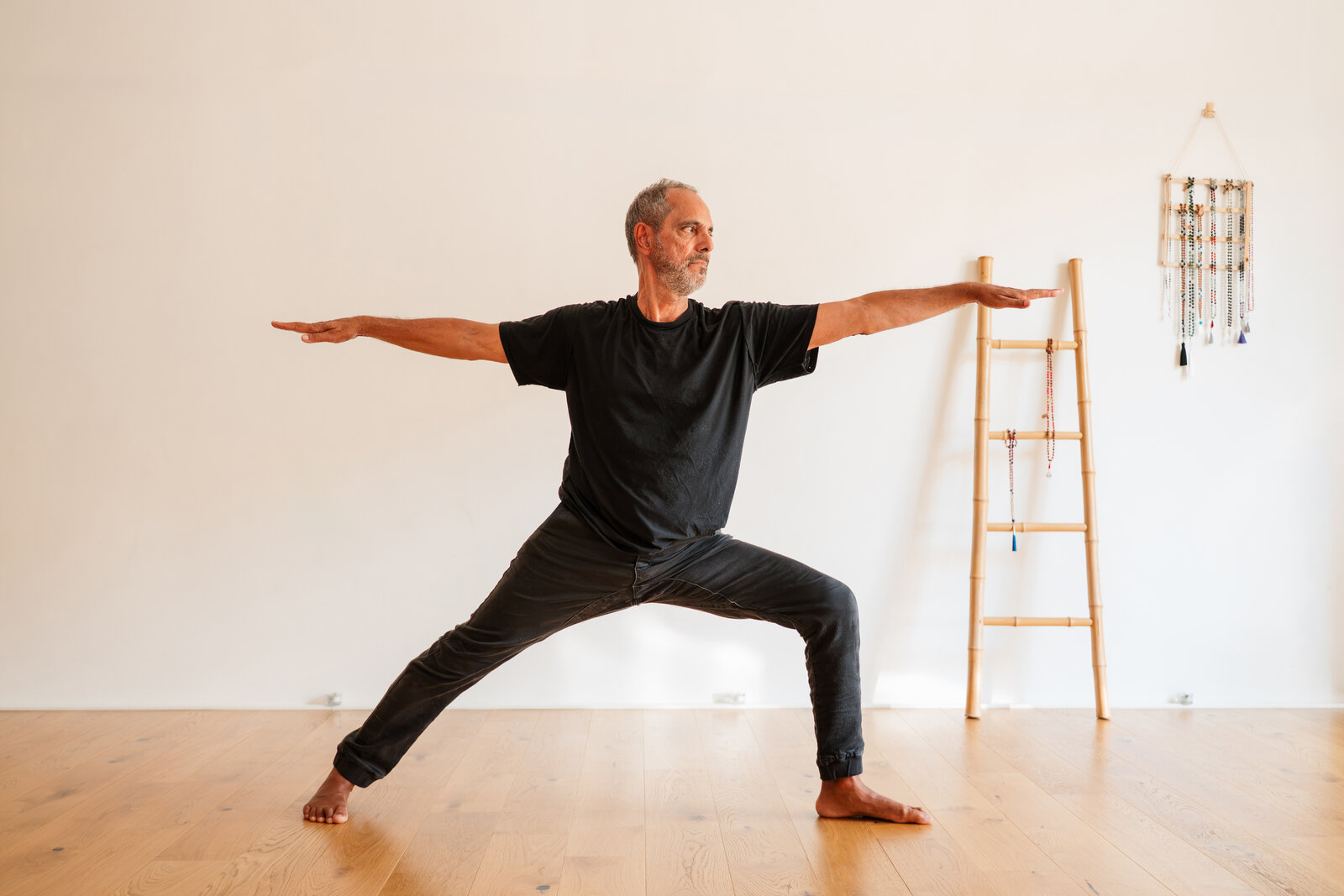Maurizio Sestieri pratica yoga