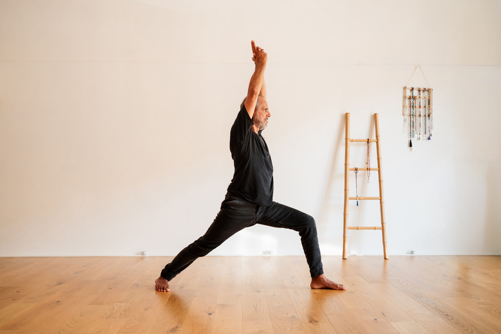 Maurizio Sestieri pratica yoga