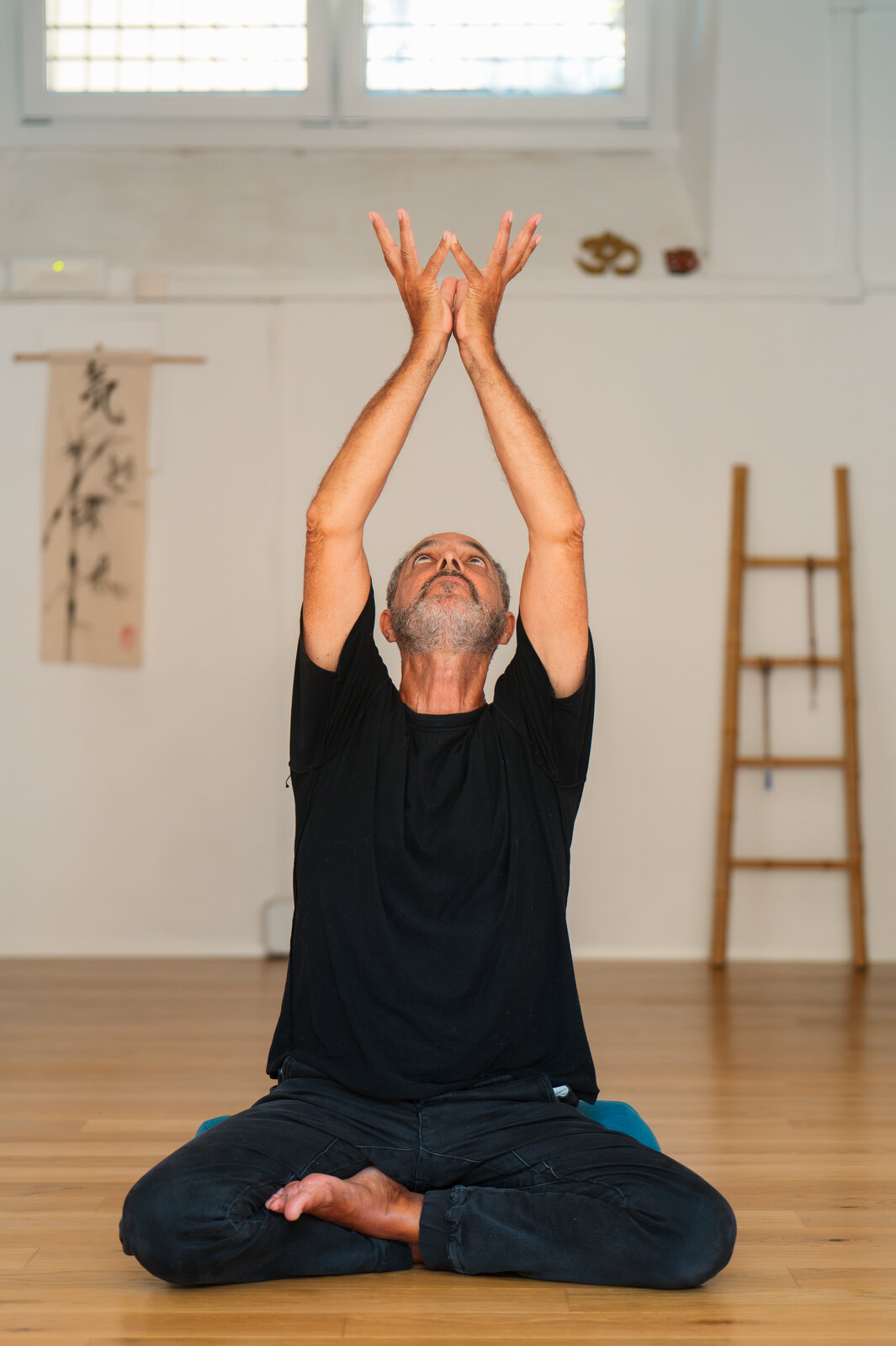 Maurizio Sestieri pratica yoga