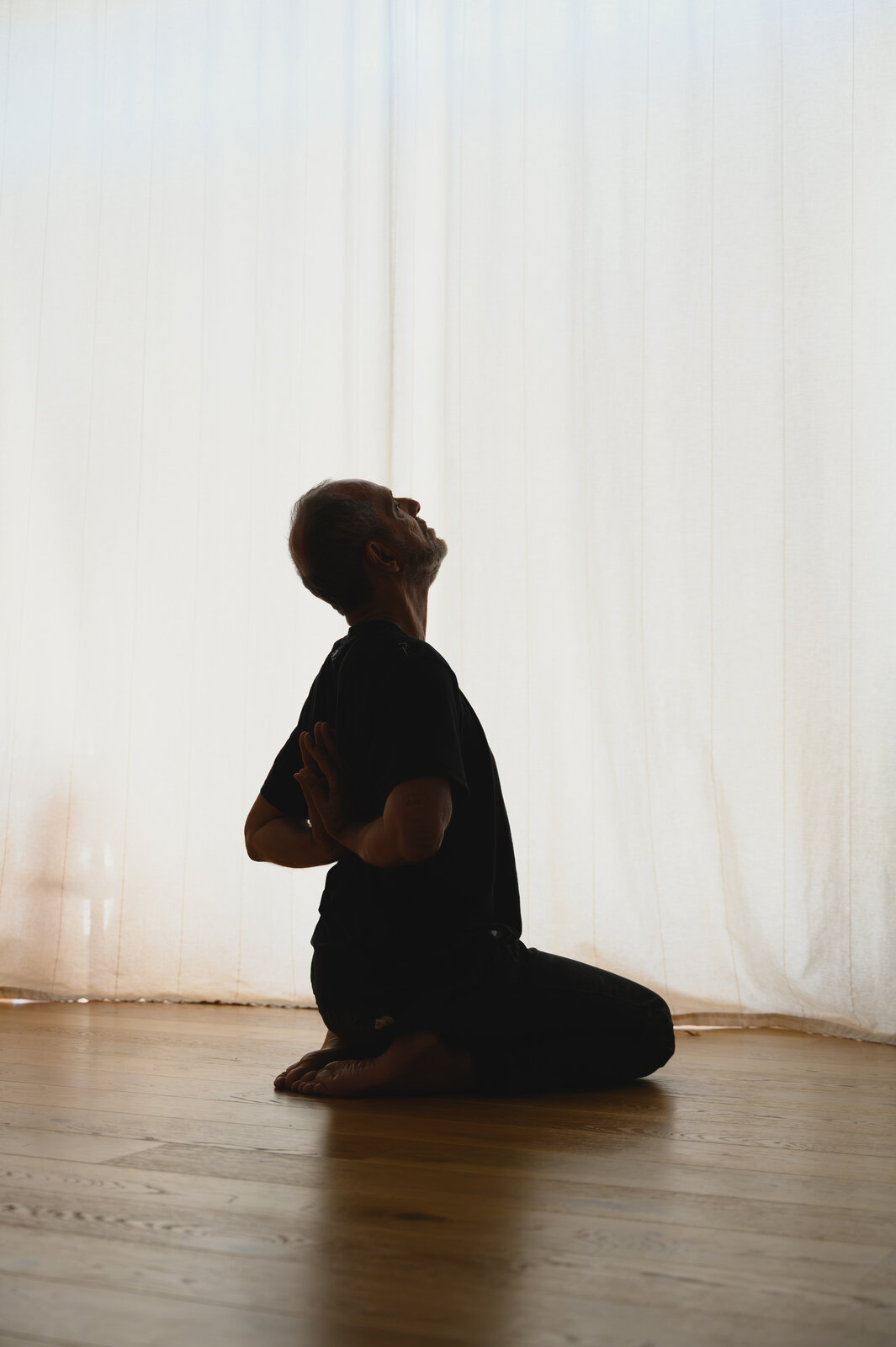 Maurizio Sestieri pratica yoga